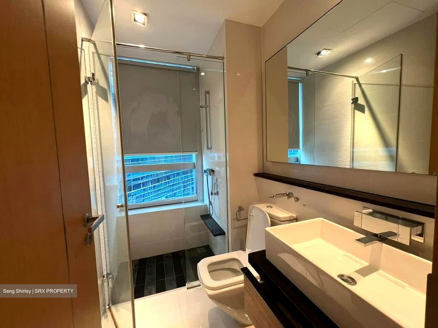 Marina Bay Residences (D1), Condominium #565802001